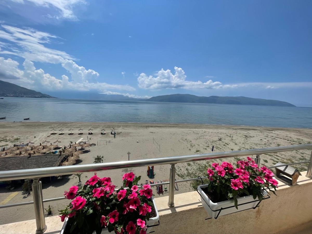 Seaview Apartments Rental Vlorë Esterno foto
